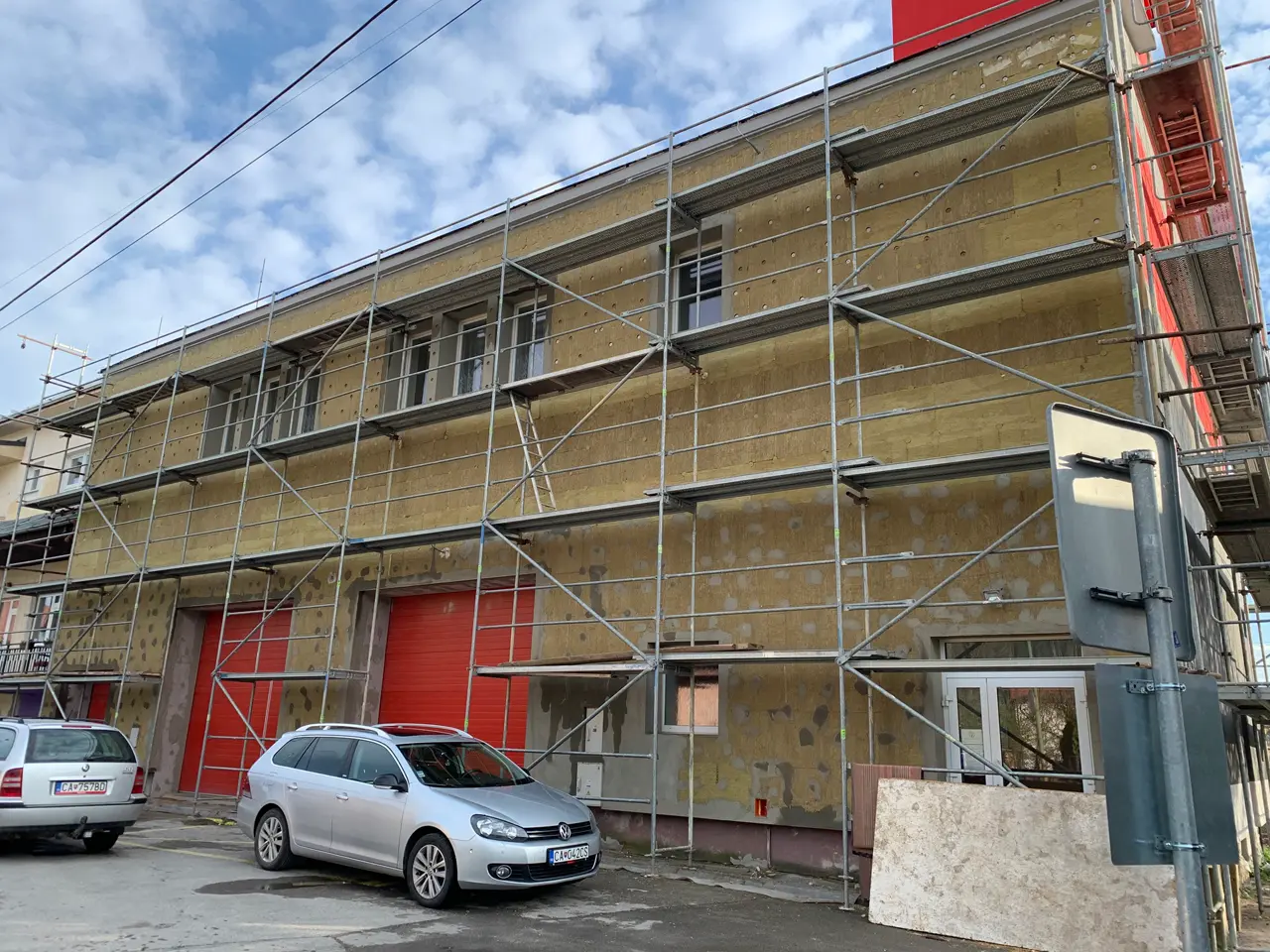 Protipožiarny ROCKWOOL od nás zateplil požiarnu zbrojnicu na Rakovej